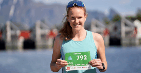 Abelone Lyng med startnummer