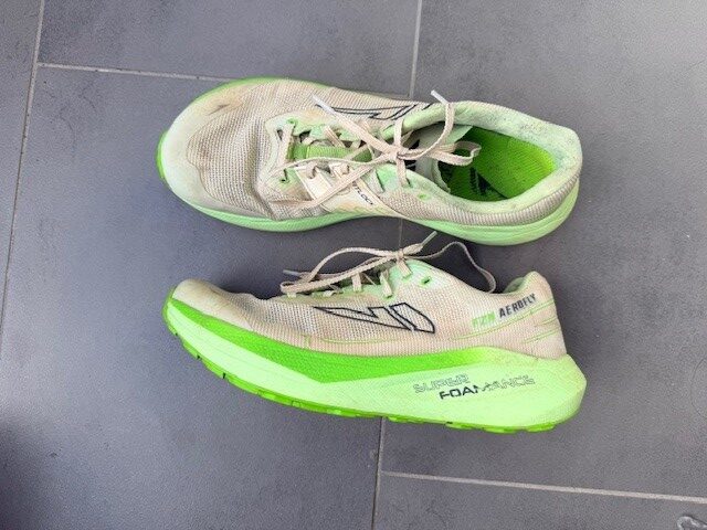 VJ Fuzion Aerofly liggende på siden