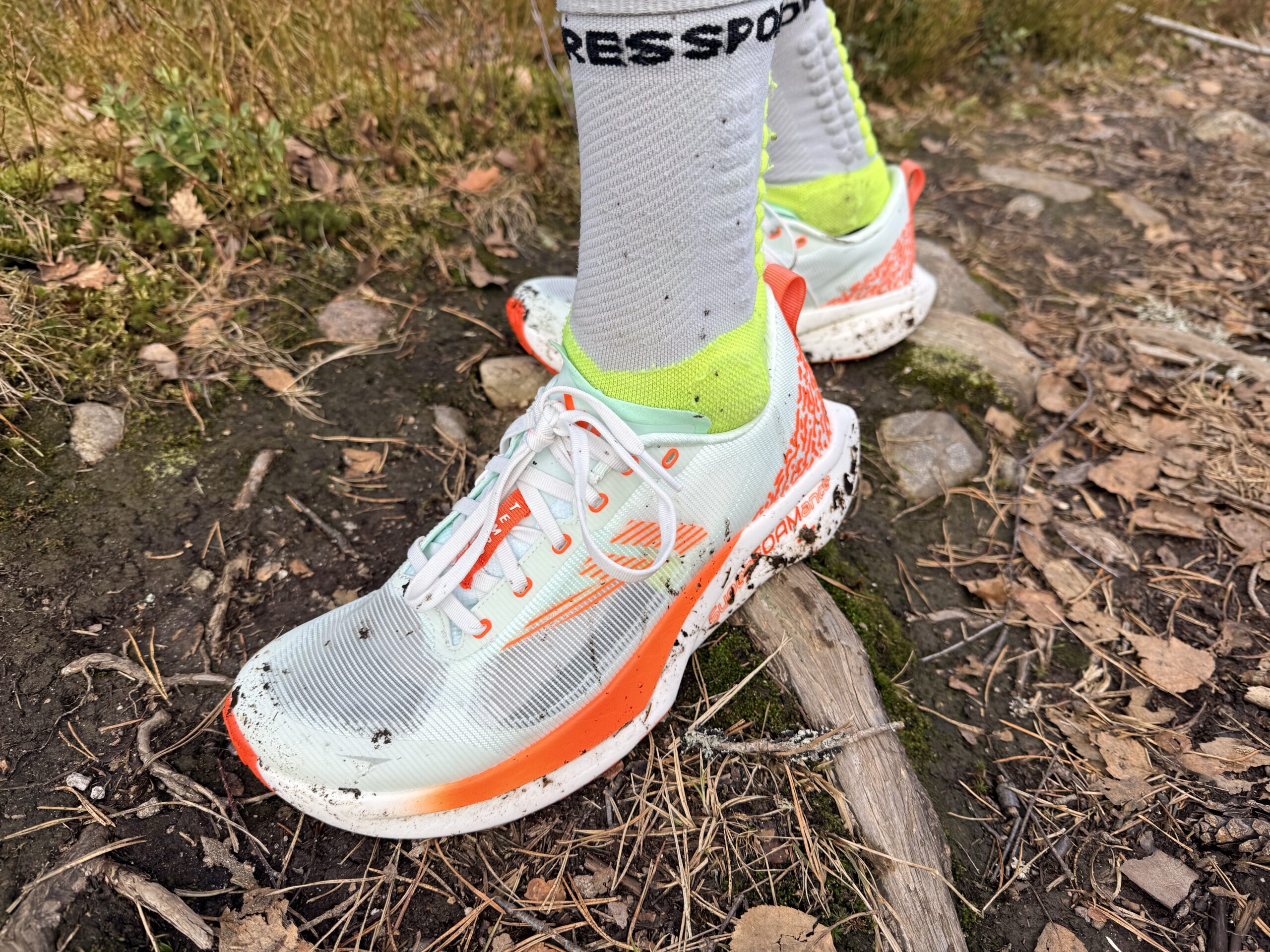 VJ Fuzion Tempo sett fra siden ute på sti